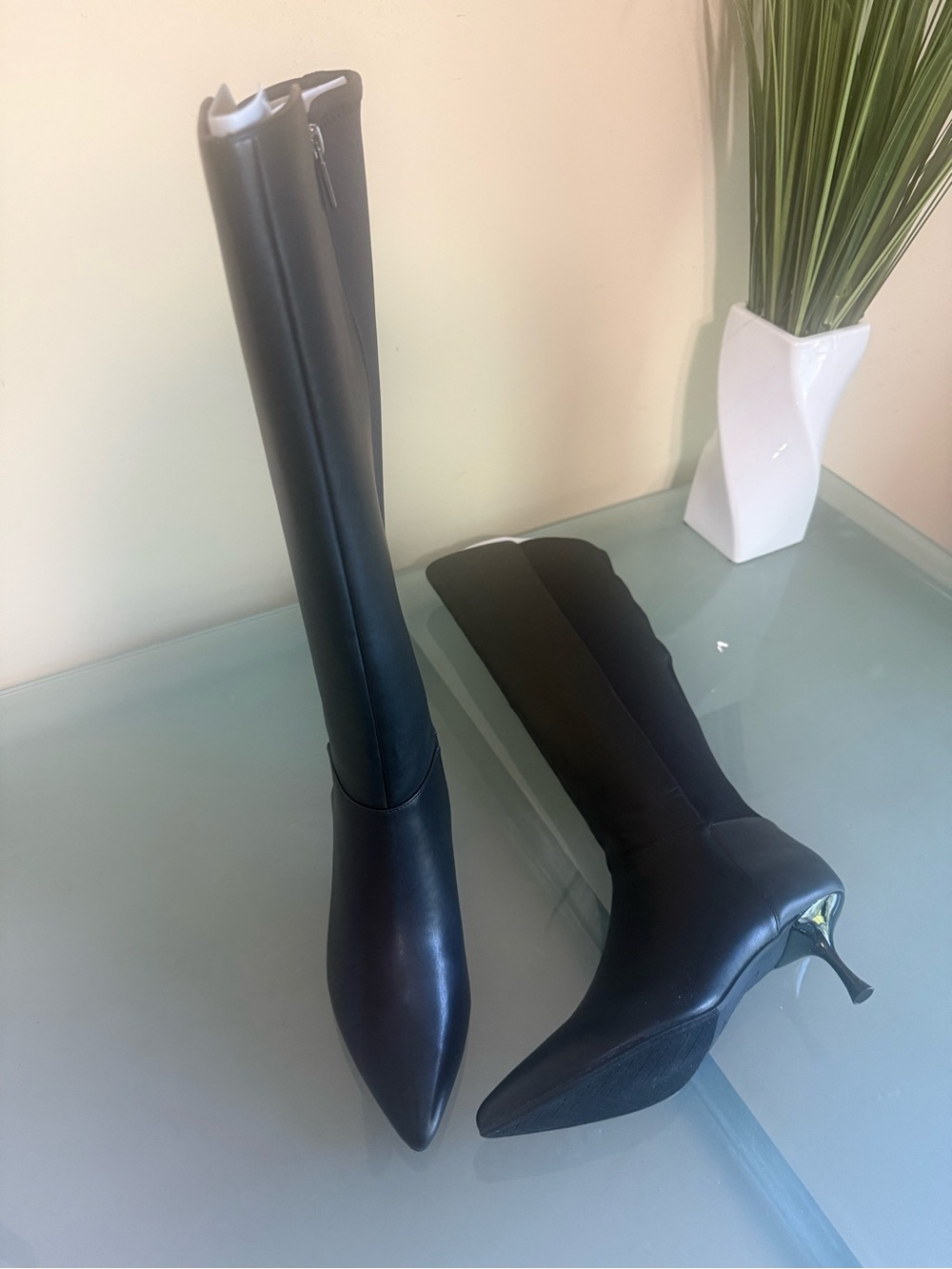 NEW Kenneth Cole Black Knee-High Pointed Toe Kitten Heel Boots Size 9